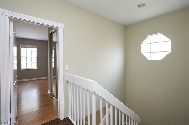 Building Photo - 5409 Cove Cir