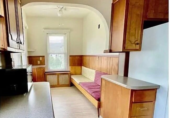 Building Photo - 24 Somerset St