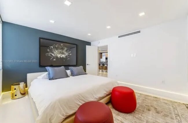 Foto del edificio - 1658 Bay Rd