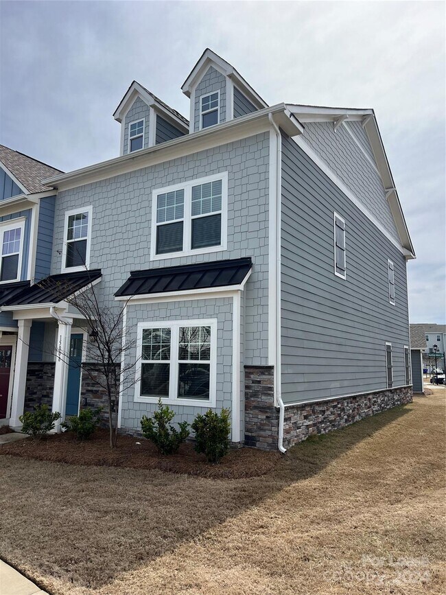 Foto del edificio - 15008 Meacham Farm Dr