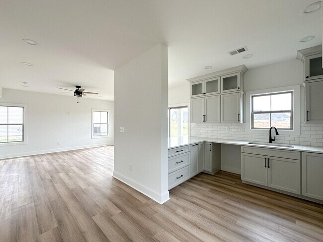 Building Photo - 219 Krauss Dr