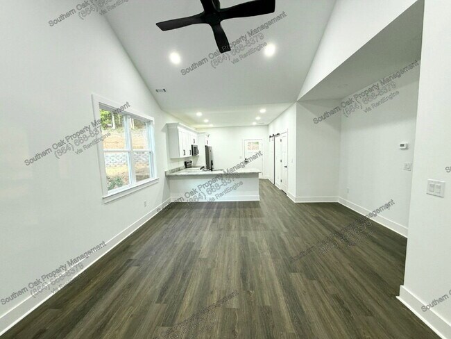 Foto del edificio - 306 Hickory Trail