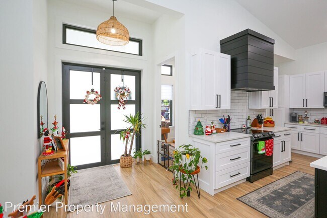 Foto del edificio - 4 br, 3 bath House - 2727 Desoto Boulevard S