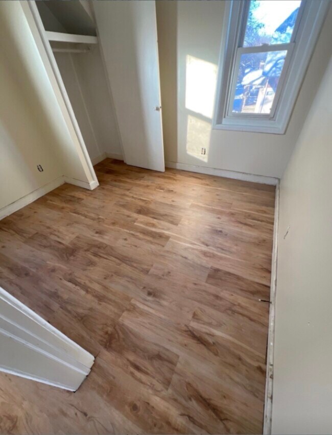 Foto del edificio - 2536 N Richards St