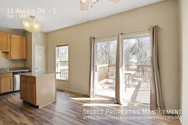 Foto del edificio - 11 Alexis Dr