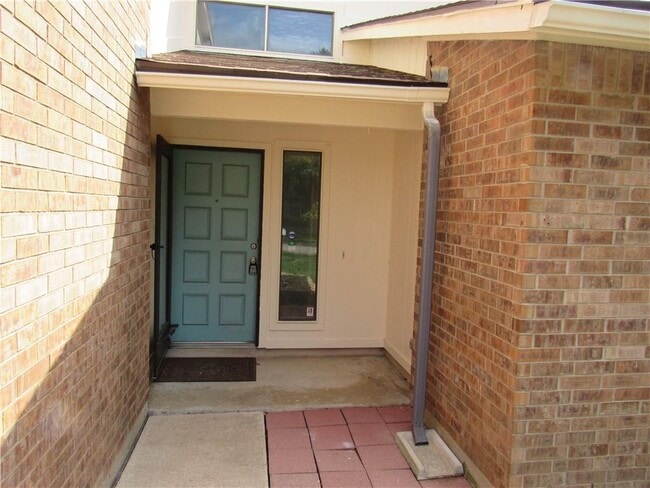 Building Photo - 1603 Shotwell Ln