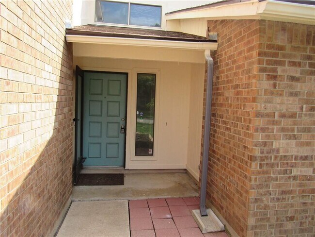 Foto del edificio - 1603 Shotwell Ln