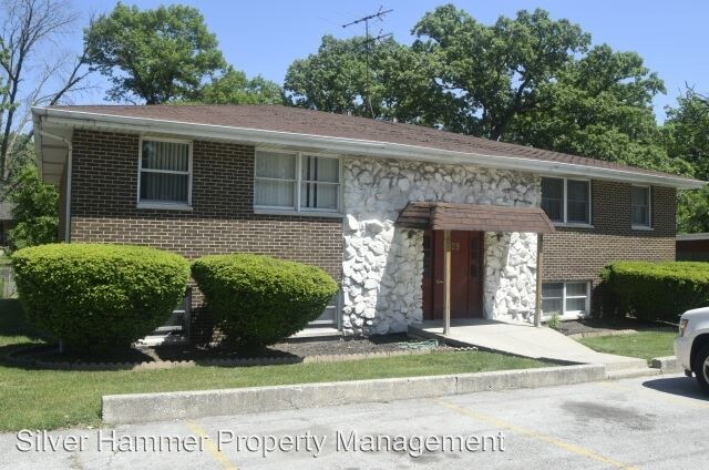 Primary Photo - 5629 Massachusetts St
