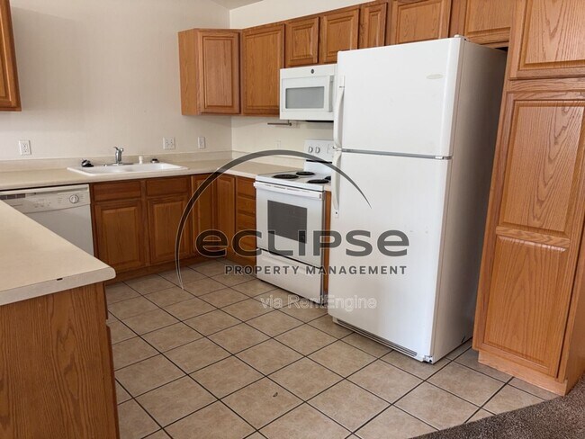 Foto del edificio - 494 Coronado Way