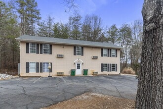 Building Photo - 200 White Pine Dr