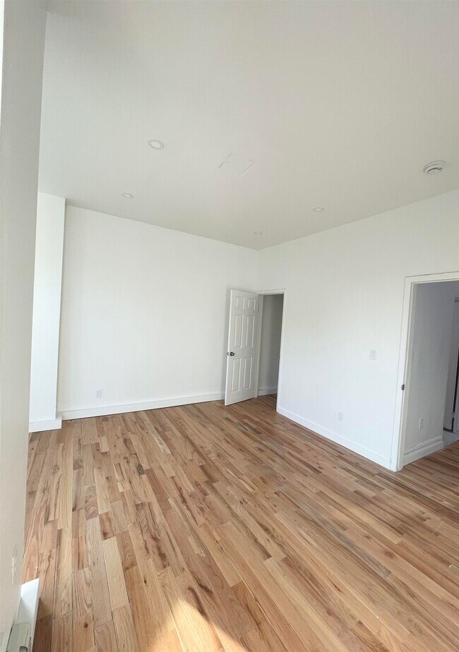 Foto del edificio - 38.5 Belmont Ave