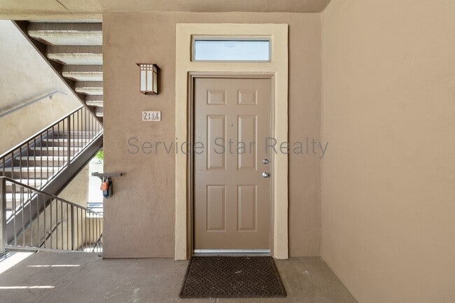 Building Photo - 20100 N 78th Pl