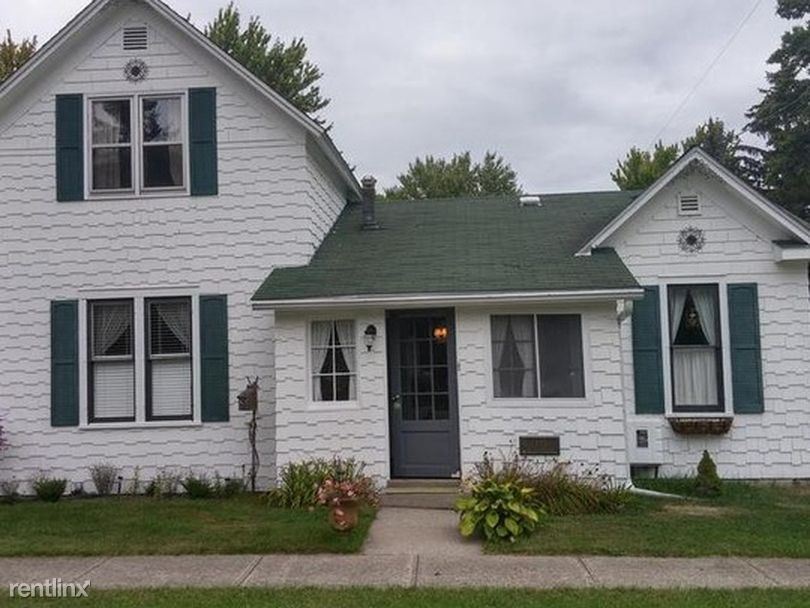 Primary Photo - 813 E Washington St