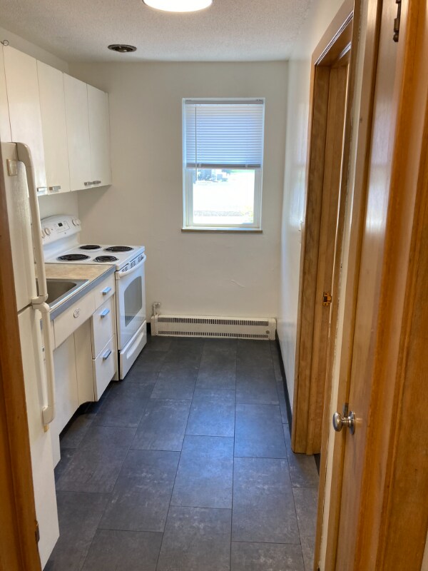 Primary Photo - 408 6th St SW