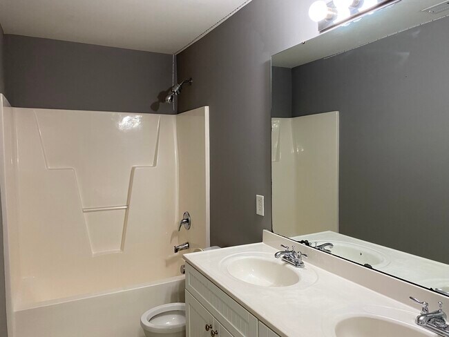 Foto del edificio - 4028 Cane Garden Dr