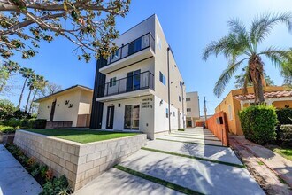 Building Photo - 10812 Hesby St