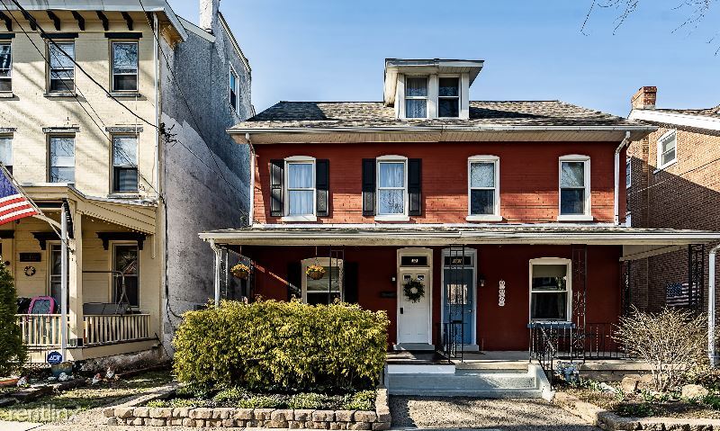 Primary Photo - 4 br, 2 bath House - 143 First Avenue