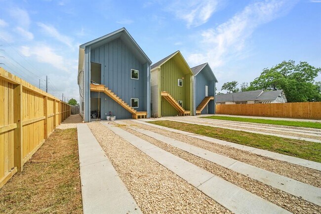 Building Photo - 405 Calloway St