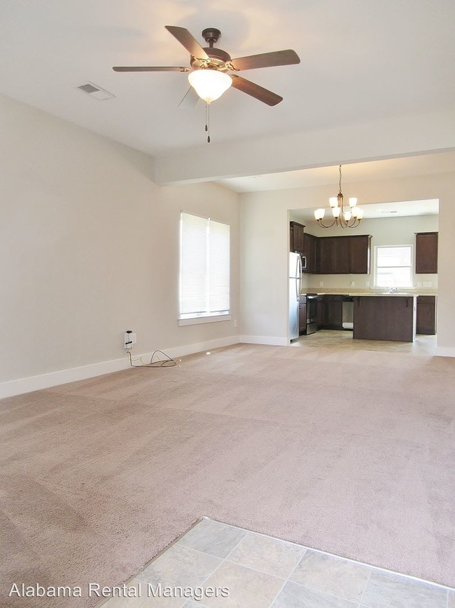 Building Photo - 4 br, 2.5 bath House - 185 Renwick Lane