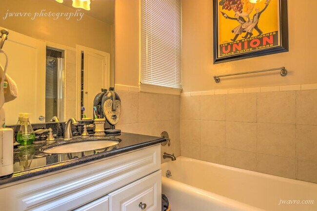 Foto del edificio - 2267 North Point St