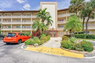 Building Photo - 3201 Portofino Point