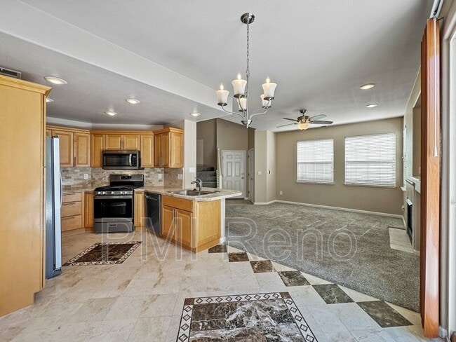 Building Photo - 5722 Golden Eagle Dr