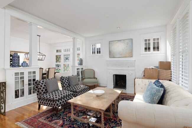 Foto del edificio - 1401 Beechwood Ave