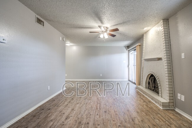 Foto del edificio - 5306 Kenosha Ave