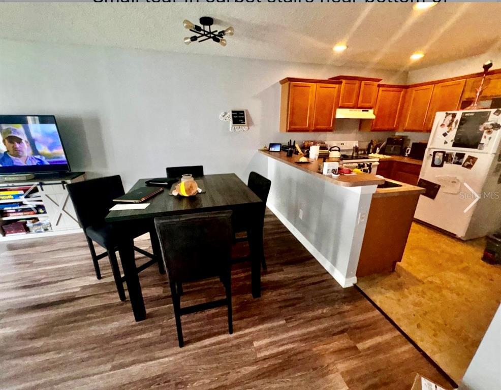 Foto del edificio - 533 Cresting Oak Cir
