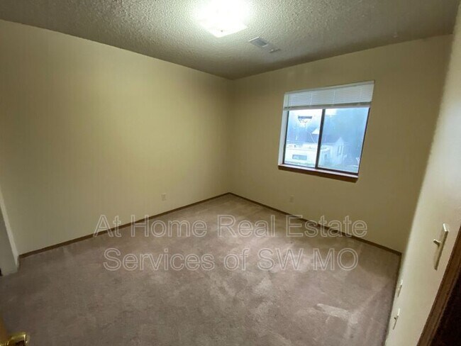 Foto del edificio - 510 W Scott St