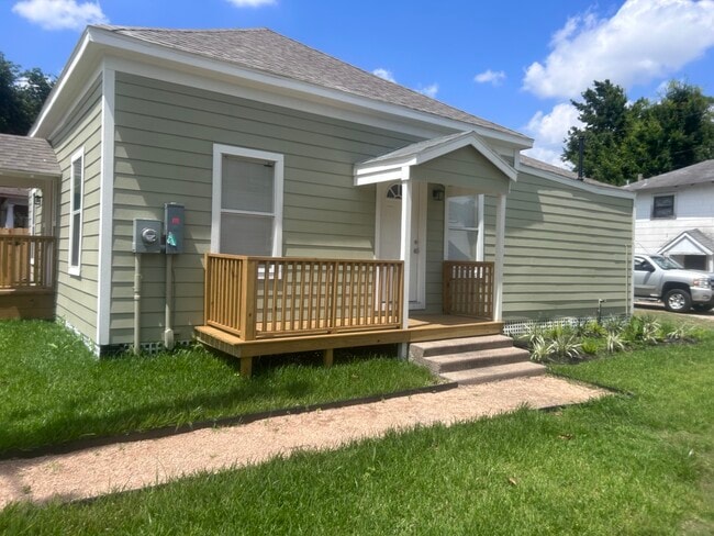 Building Photo - 602 Cordell St