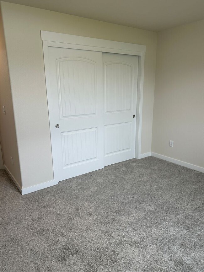 Foto del edificio - Alderbrook Homes, Newer Construction!