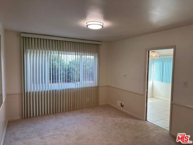 Foto del edificio - 5128 W Slauson Ave