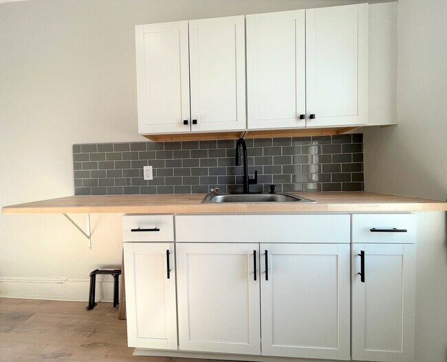 Foto del edificio - 300 Elm Pl