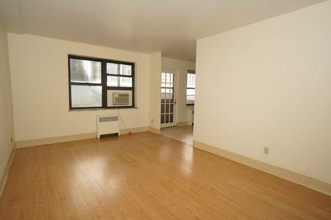 DSC01583 - The Wendover Community