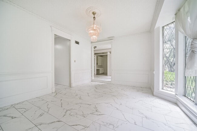 Building Photo - 15738 Fleetwood Oaks Dr