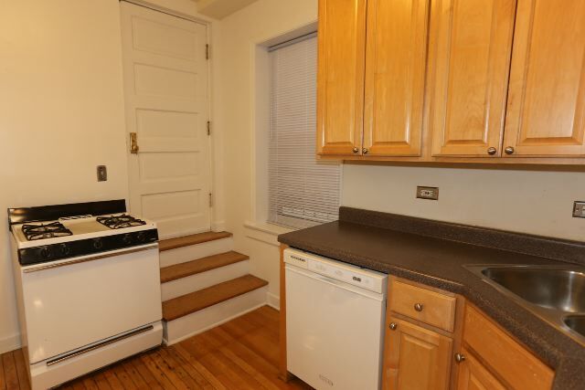Foto del edificio - 2315 N Greenview Ave