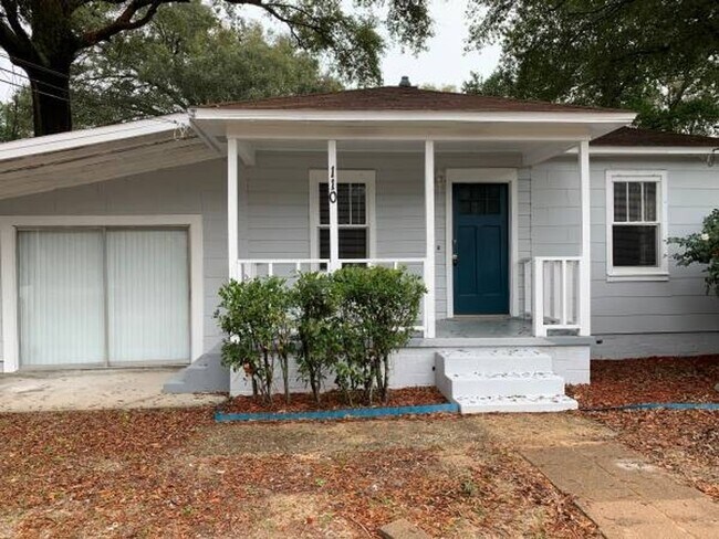 Foto del edificio - 110 Ruberia Ave Pensacola. January Move-in...
