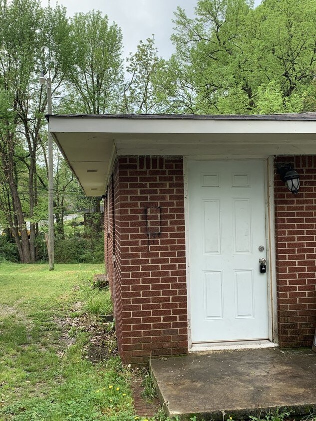Primary Photo - 1006 Anderson Pl