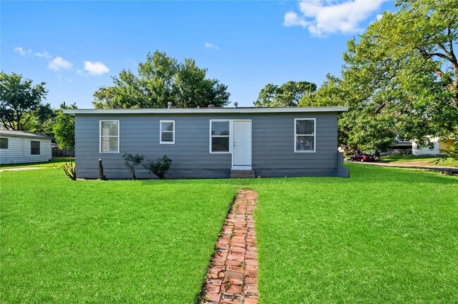 Foto del edificio - 710 13th St N