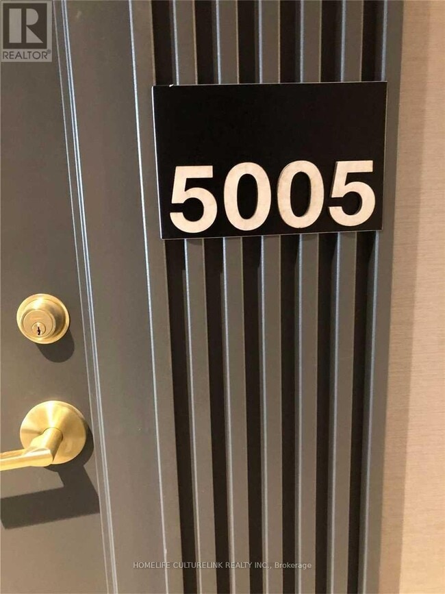 Building Photo - 898 Portage Pkwy