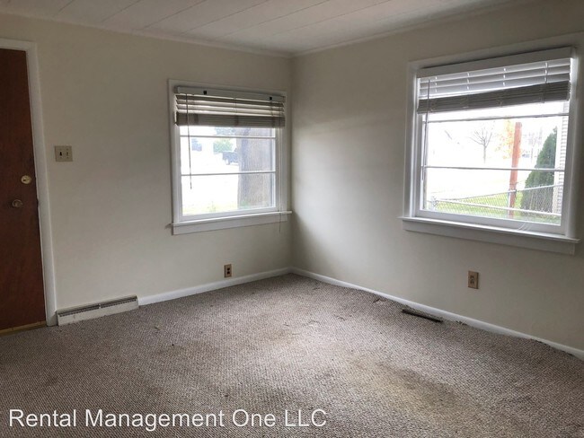 Building Photo - 1 br, 1 bath House - 206 W. Thirteenth St