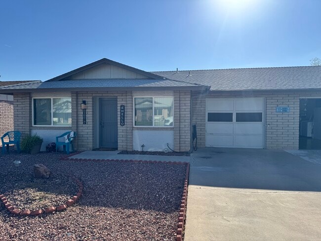 Building Photo - 10118 N 96th Ave