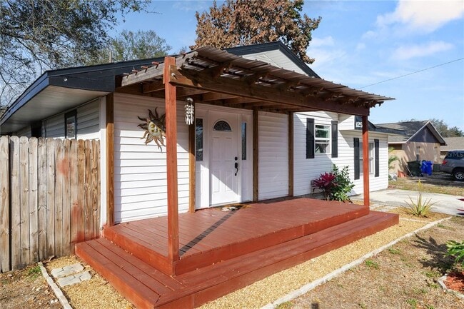 Building Photo - 1250 Mitchell St