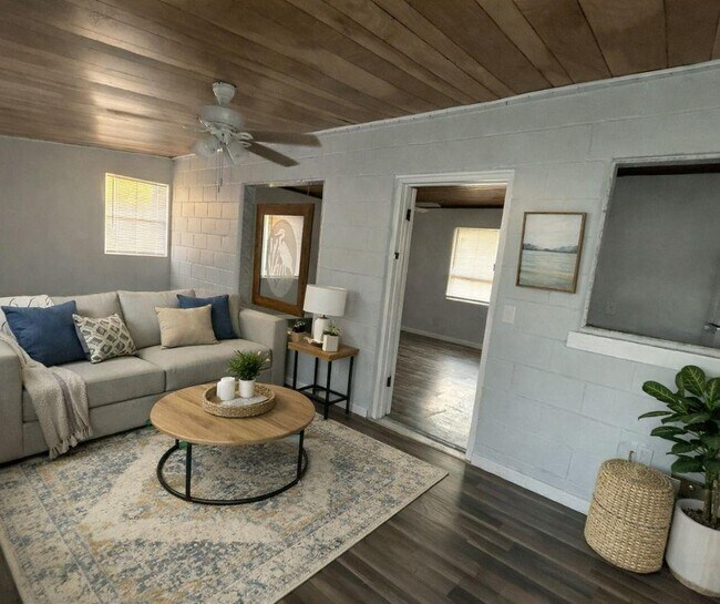 Foto del edificio - 8801 E Moonrise Ln