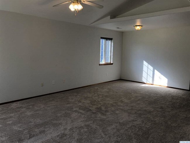 Building Photo - Close to Costco and everything else you need.