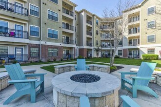 Building Photo - 2120 Stephens Pl