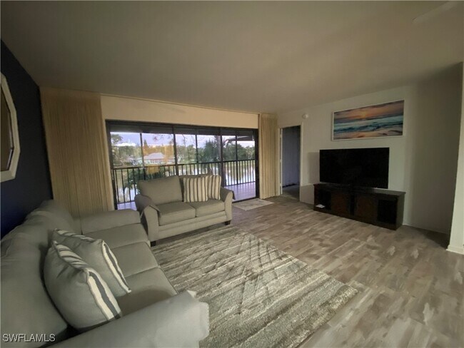 Foto del edificio - 25398 Golf Lake Cir