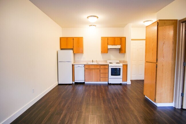 Foto del edificio - Spring Specials: Modern & Bright 1 Bdr w/Open Floorplan, DW & Patio + Cat OK!