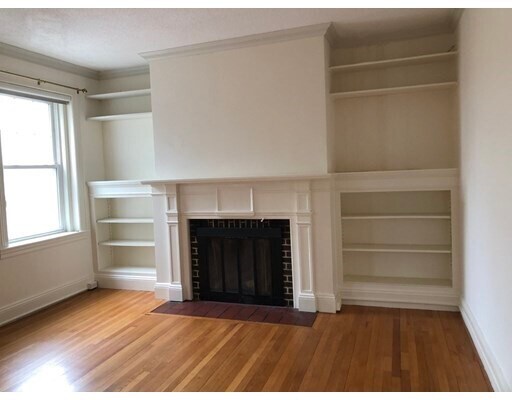 Building Photo - 128 Sewall Ave